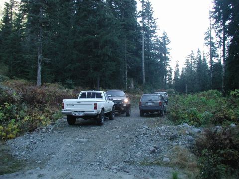 1985 Ford Bronco - We came across these two trucks. Turns out that they belonged to a couple of hikers, as we found their camp further up the trail.