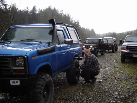 1985 Ford Bronco - Airing down.