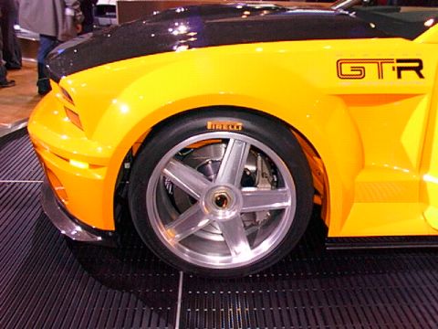 2005 Ford Mustang - GT-R left front wheel