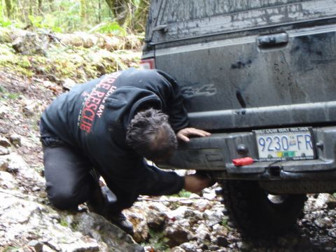 1985 Ford Bronco - Heading back down, we had our first casualty, a broken lamp.