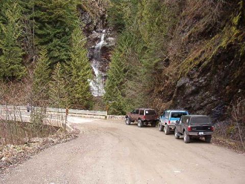 1985 Ford Bronco - Scenery time.