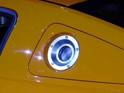 2005 Ford Mustang - GT-R fuel cell door