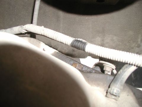 1985 Ford Bronco - The impact was hard enough to break the welds of the (rusted) mount for the OBA tank.