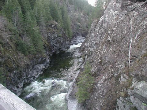 1985 Ford Bronco - The big bridge crossing Big Silver Creek.