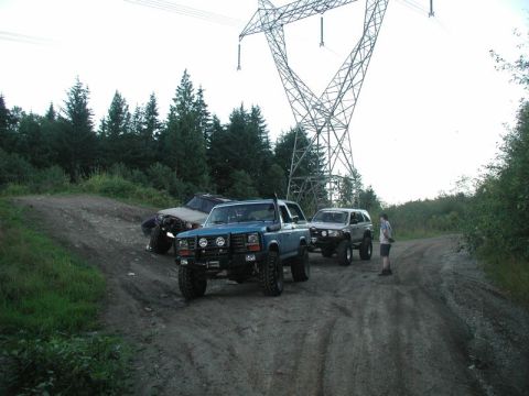 1985 Ford Bronco - Airing down.