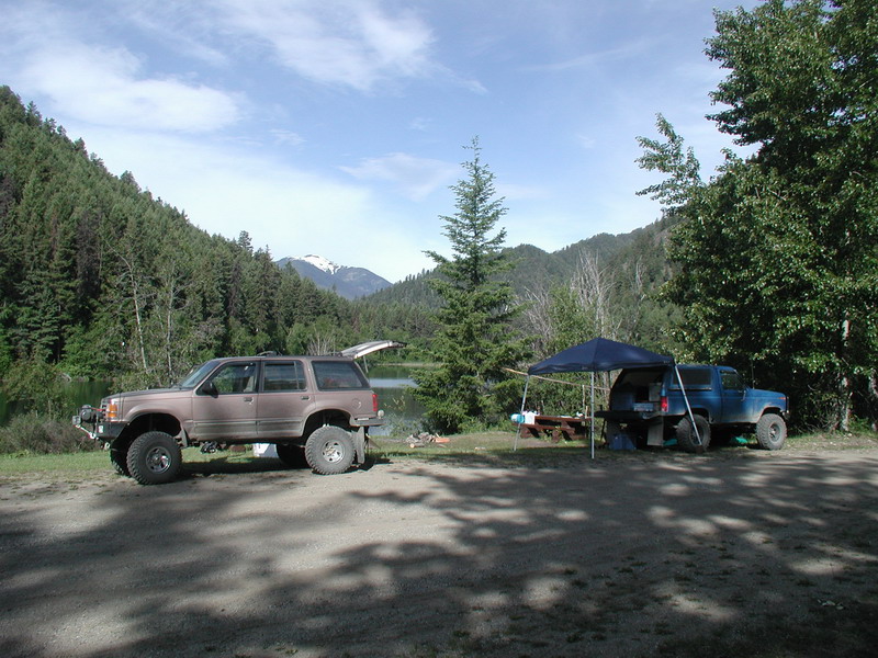 We spent the first night at Carol Lake.