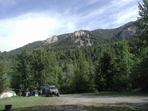 1985 Ford Bronco - The mountains to the North of us.