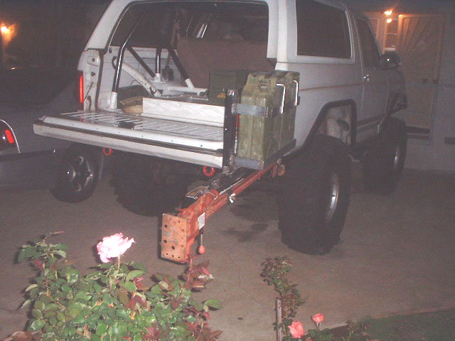shows the carrier open and the tailgate down. works pretty good.
