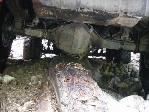 1985 Ford Bronco - And my 14bolt got real friendly with it.