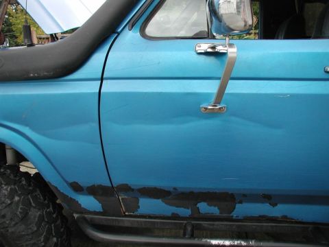 1985 Ford Bronco - Luckily Indir saw it and told me to stop before major damage occured.