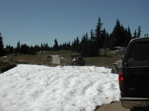 1985 Ford Bronco - Time to move on! We rolled out, and started hitting 6-8" deep patches of snow on the road. Sassan and his big yellow Mog were in the lead,…