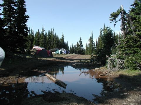 1985 Ford Bronco - Turns out we we set up camp on Granite Mountain: