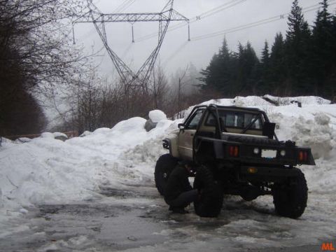 1985 Ford Bronco - Normally we do this down under the powerlines, but the entrance was slick. Mike managed to get in right away.