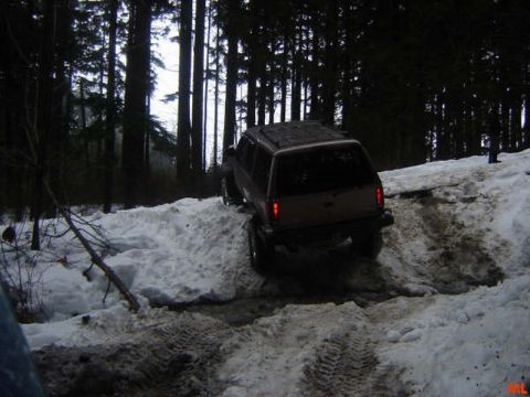 1985 Ford Bronco - This snow was slick.