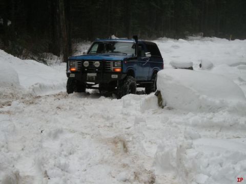 1985 Ford Bronco - We took one last run up the gasline.
