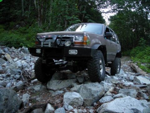 1985 Ford Bronco - Indir's turn.