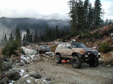 1985 Ford Bronco - Nothing like a quick trailside repair.