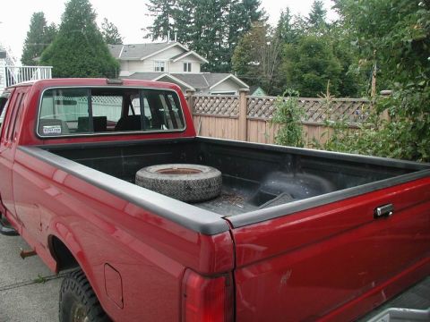 GRTW - Installed plastic bed caps and bulkhead cap.