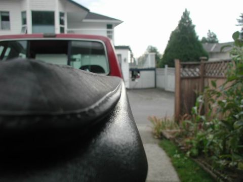 1990 Ford F-250 - The tonneau cover sitting flat.