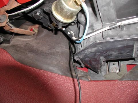 1990 Ford F-250 - Ran the cable for the GPS receiver.