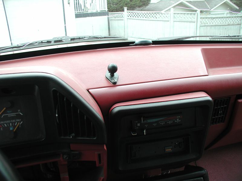 RAM mount for the PDA/GPS cradle.
