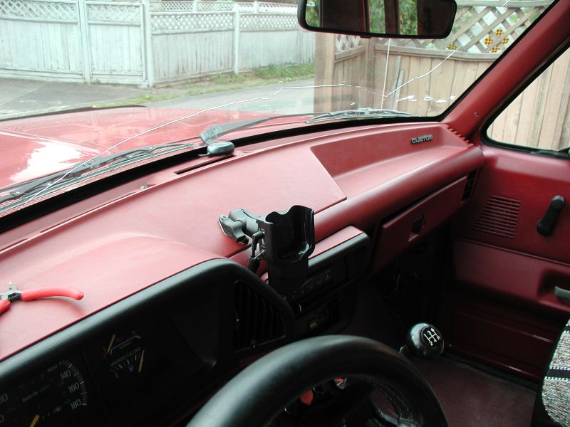 PDA/GPS cradle mounted in position.