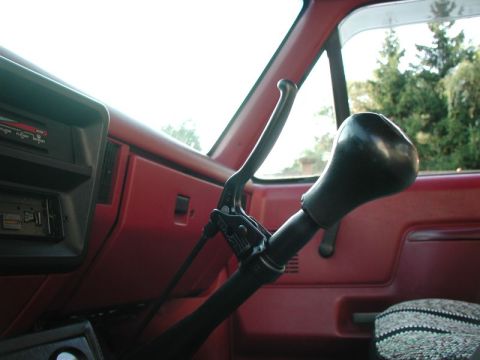 1990 Ford F-250 - Hand throttle.