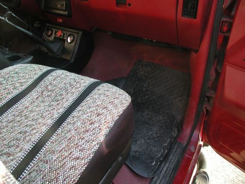 1990 Ford F-250 - Passenger side all back together.