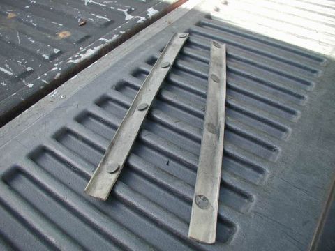 1990 Ford F-250 - They are held on with plastic push-pins.