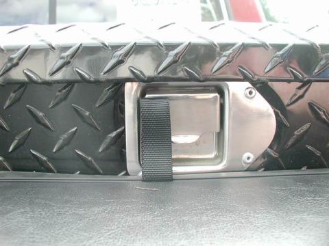 1990 Ford F-250 - Right side; this strap won't annoy me as I never use that side.