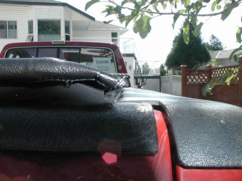 1990 Ford F-250 - Looking up the righ rail.