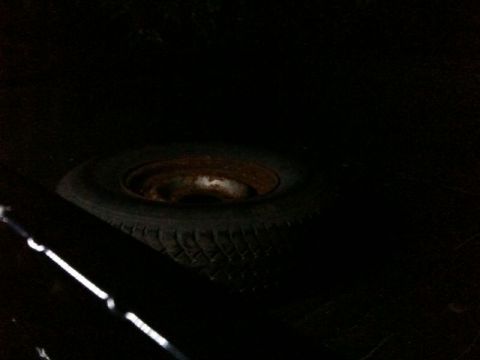 1990 Ford F-250 - It even casts a little light into the bed.