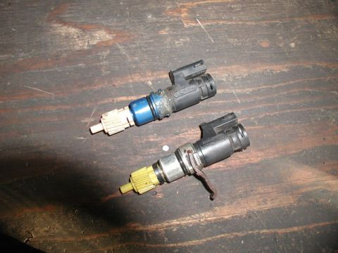 1990 Ford F-250 - Pink gear, blue housing = #E9TZ-9E731-A (DY387). Yellow gear, sliver housing = #E3AF-9E731-AB.
