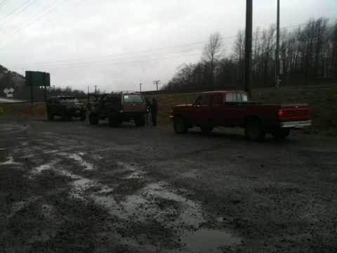 1990 Ford F-250 - Airing down at the start of the Mamquam FSR.