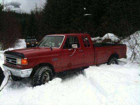 1990 Ford F-250 - I then got stuck turning around.