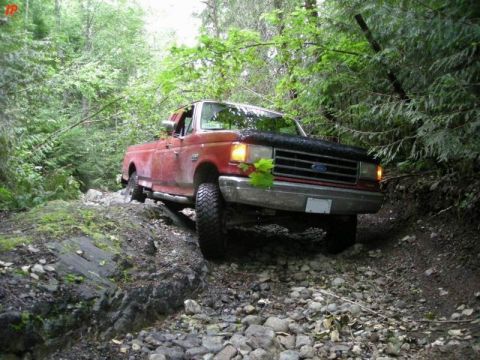 1990 Ford F-250 - After some creative driving, he makes it unscathed.