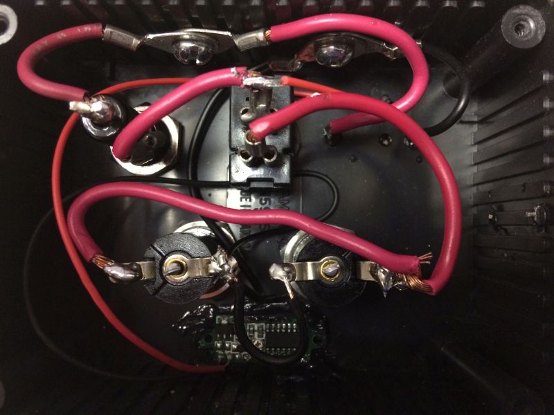 Lots of wiring for such a simple box.
