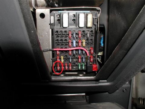 2002 Pontiac Grand Prix - remove the DRL fuse (*)