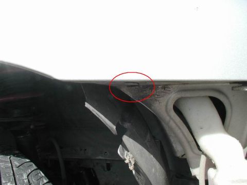 2002 Pontiac Grand Prix - This is where the "hidden" 10mm bolt goes into the fender.