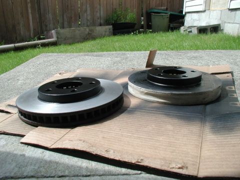 2002 Pontiac Grand Prix - Painted the hats of the rotors.