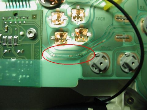 2002 Pontiac Grand Prix - Problem #2: this area has no connection, thus no power to the bulb to the far right.