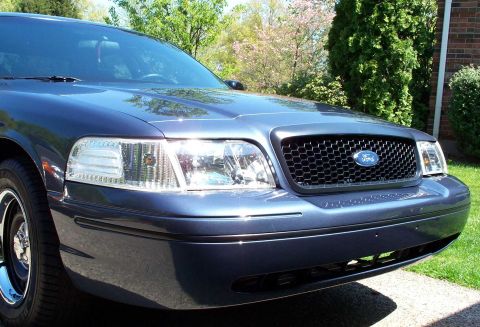1998 Ford Crown Victoria - My lack of photography skills and my camera do not do justice for the shine. Keep in mind these pics were taken at noon, in direct sunlight.