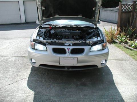 2002 Pontiac Grand Prix - Low beams with fog lights.