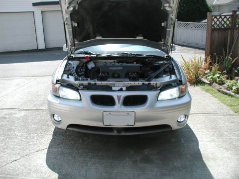 2002 Pontiac Grand Prix - Hi beams with fog lights.