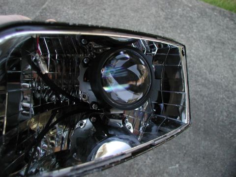 2002 Pontiac Grand Prix - Test fit of the projector with no shroud.