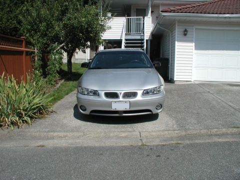 2002 Pontiac Grand Prix - Daytime pictures of the headlights.