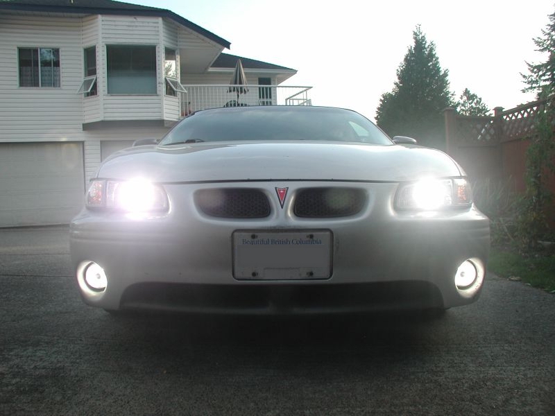 5000K headlights, 5000K fog lights.