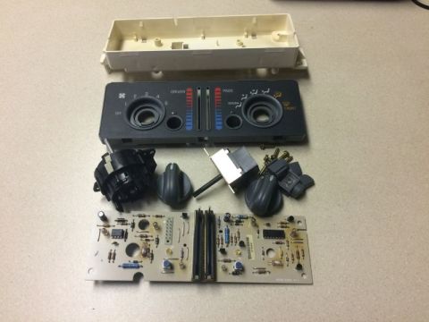 2002 Pontiac Grand Prix - Breaking down the controller.