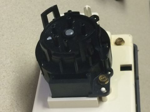 2002 Pontiac Grand Prix - Breaking down the controller.