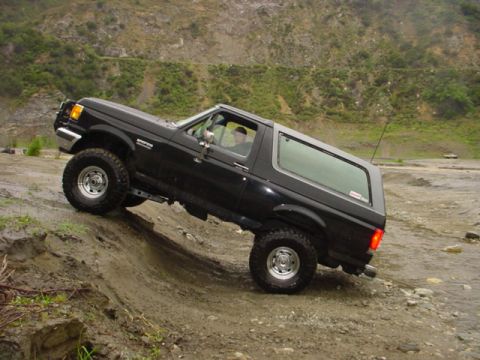 1988 Ford Bronco - Ryan driving